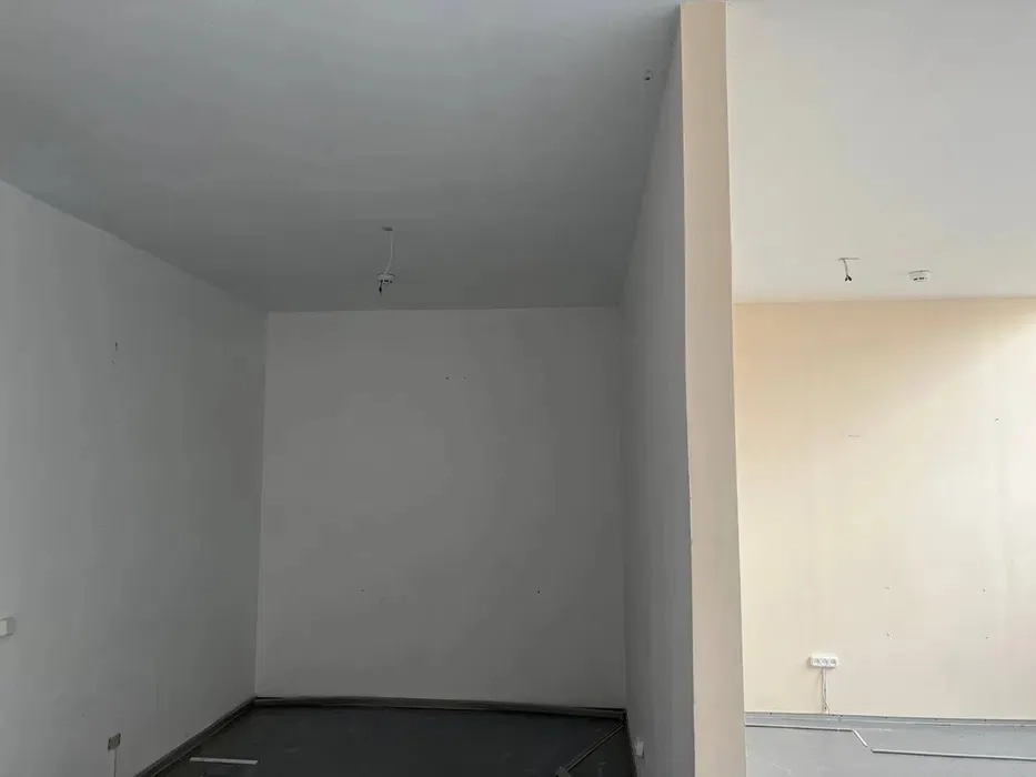 Офісні приміщення, зручна локація біля метро