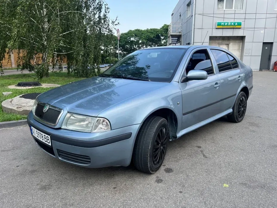 Skoda Tour 1.6 газ/бензин