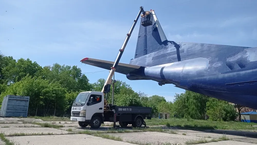 Автовишка з грузовою лебідкою  до 0,5 т