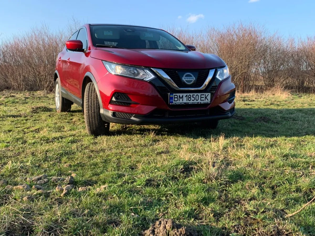 Nissan rogue Sport надійний кросовер