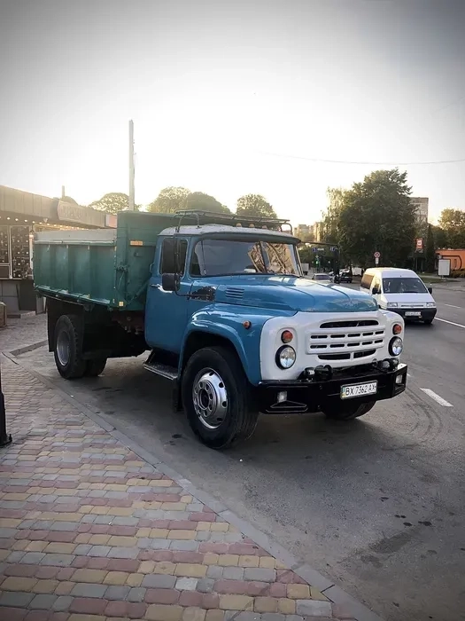 Послуги самоскида (самосвал) ЗиЛ. Вантажні перевезення.