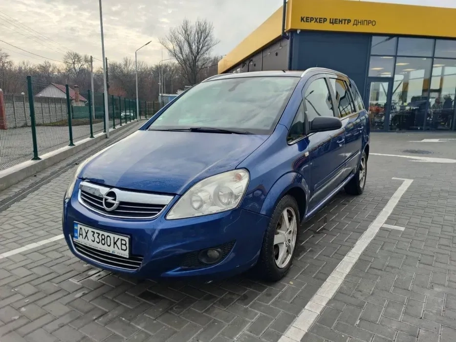Авто під таксі, opel zafira 7 місць, мінівен