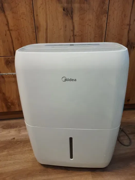 Осушувач повітря, осушитель воздуха