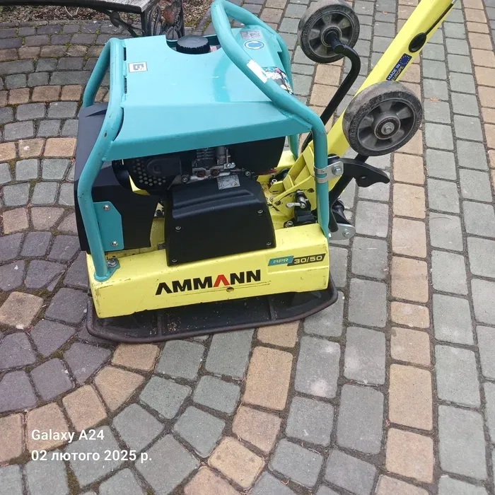 Віброплита вагою 120 та 250 кг