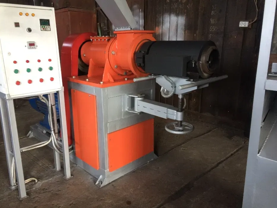 Налагодження, ремонт та реставрація брикетного обладнання, що комплетують