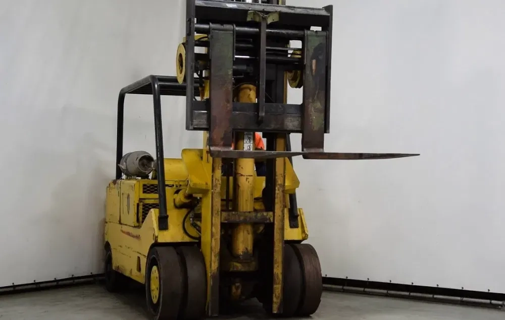 Погрузчик 13,6 тонн