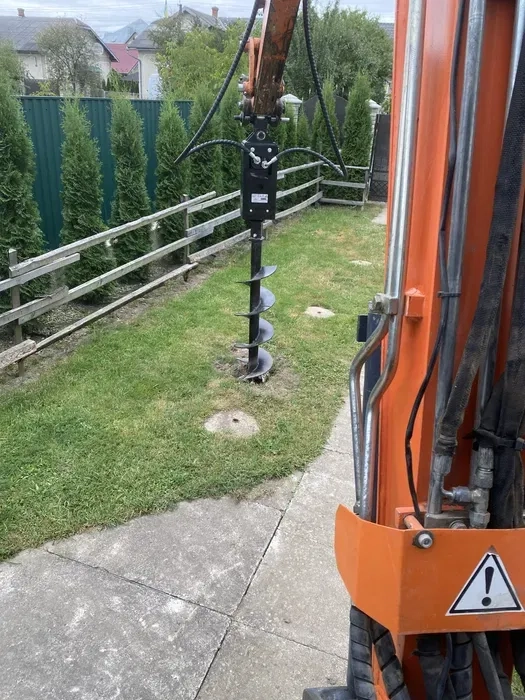 Ямобур , для буріння отворів .