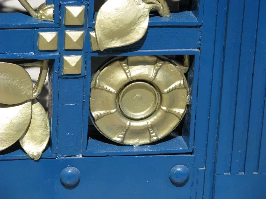 Піскоструй воріт,перил,автомобільних дисків,реставрація виробів.