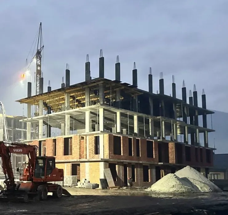 Горизонтальна Опалубка для Перекриття. Комплектуючі та Ламінована Фанера. Ціна 9 грн/кв.м