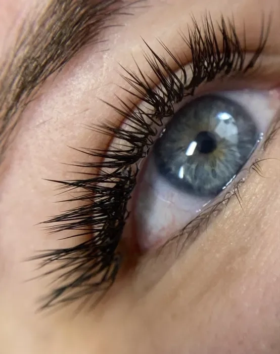 Нарощування красивих вій. Лівий берег.