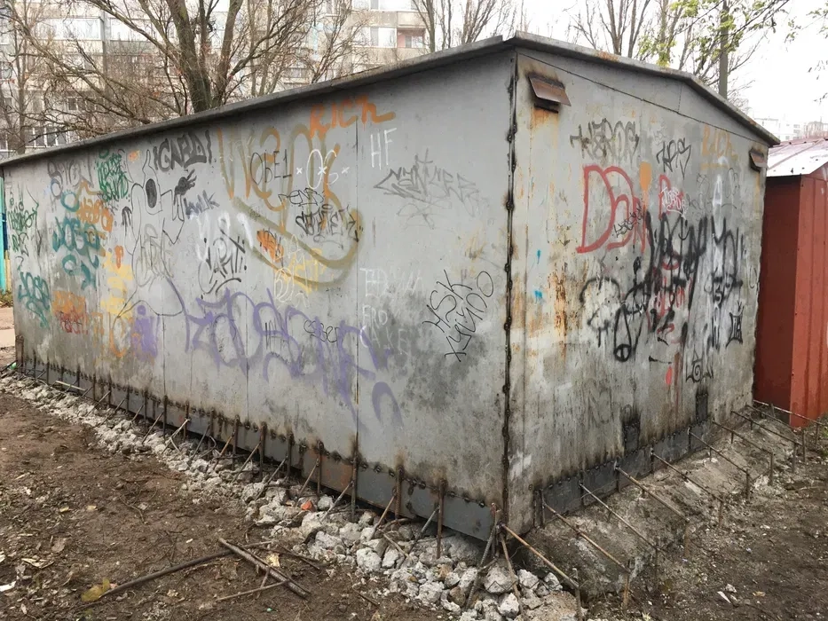 Ремонт металевих гаражів