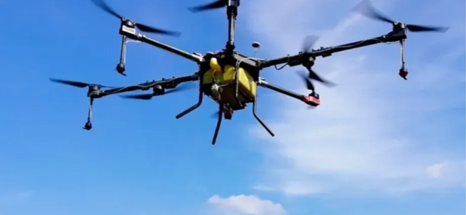 Агродрон, послуги обприскування дроном