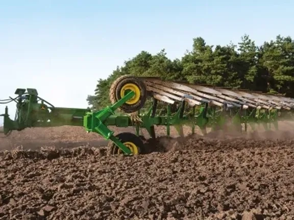 Плуг JOHN DEERE 3810 2017 року