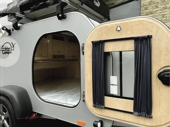 Автокемпер SimpleDrop: твій дім