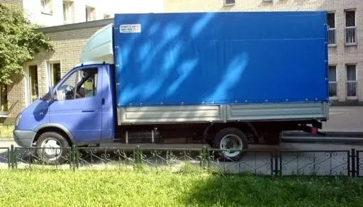 Вантажоперевезення: вивіз сміття, перевезення меблів, квартир, офісів.