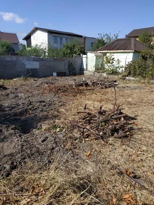 Прибирання ділянок від 1200 грн/сотка