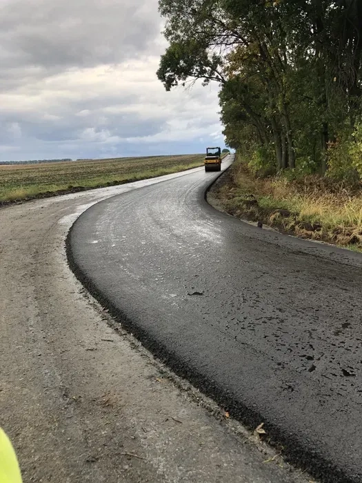 Виконуємо асфальтування доріг