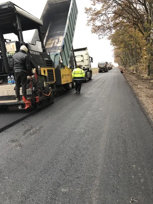 Виконуємо асфальтування доріг