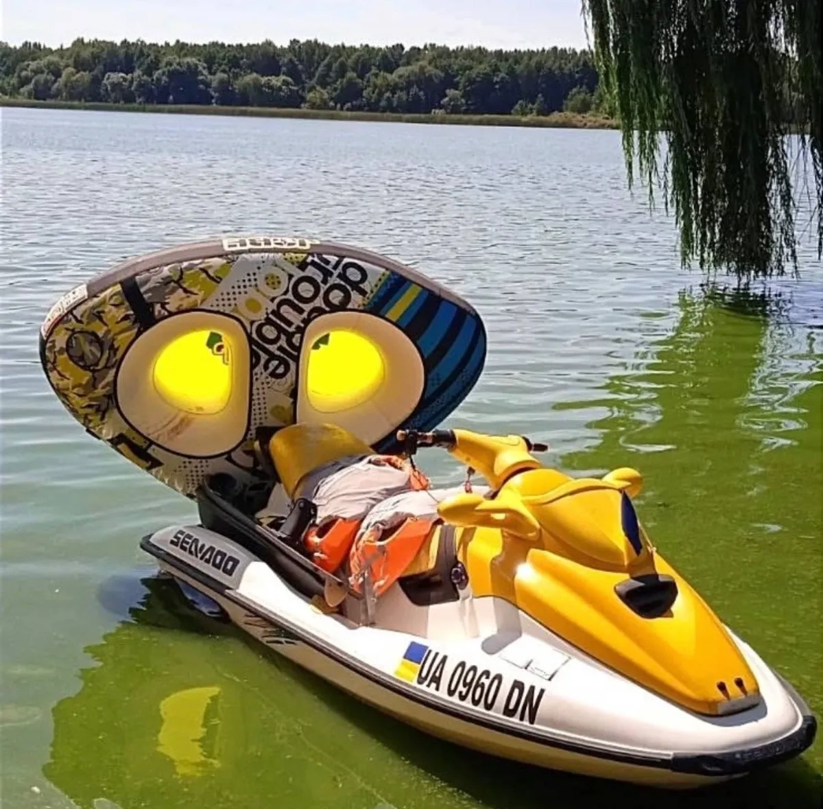 Водна таблетка для активного відпочинку