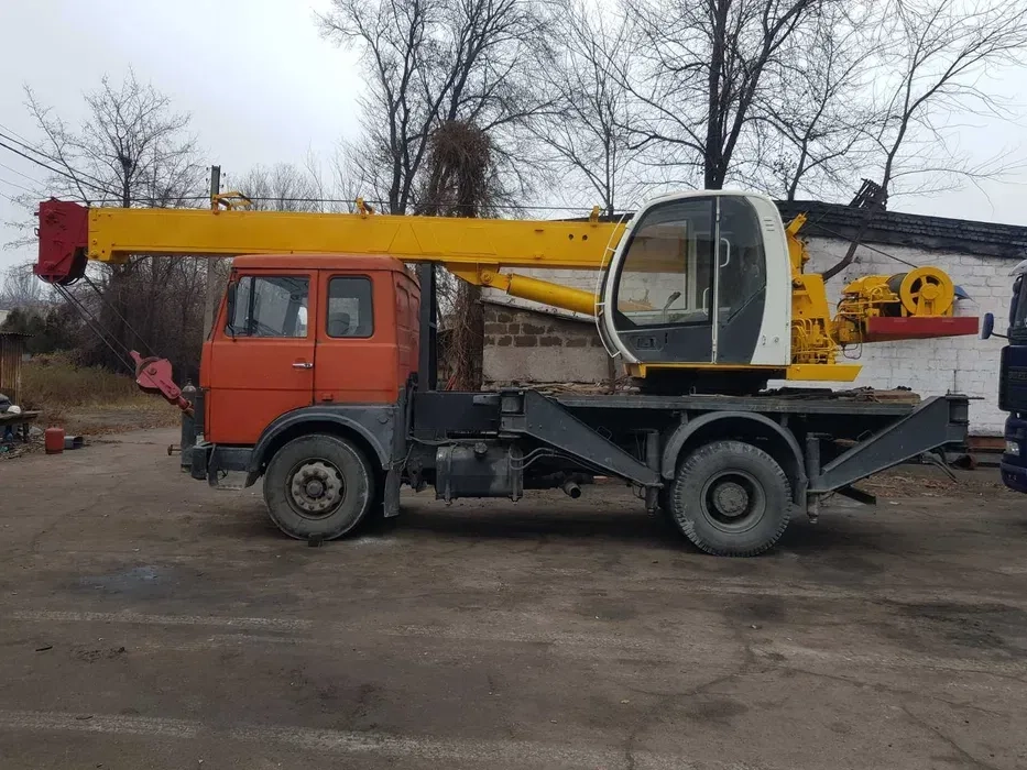 Автокран у Запоріжжі 10-14 тон1000 гр. з ПДВ, стріла14м