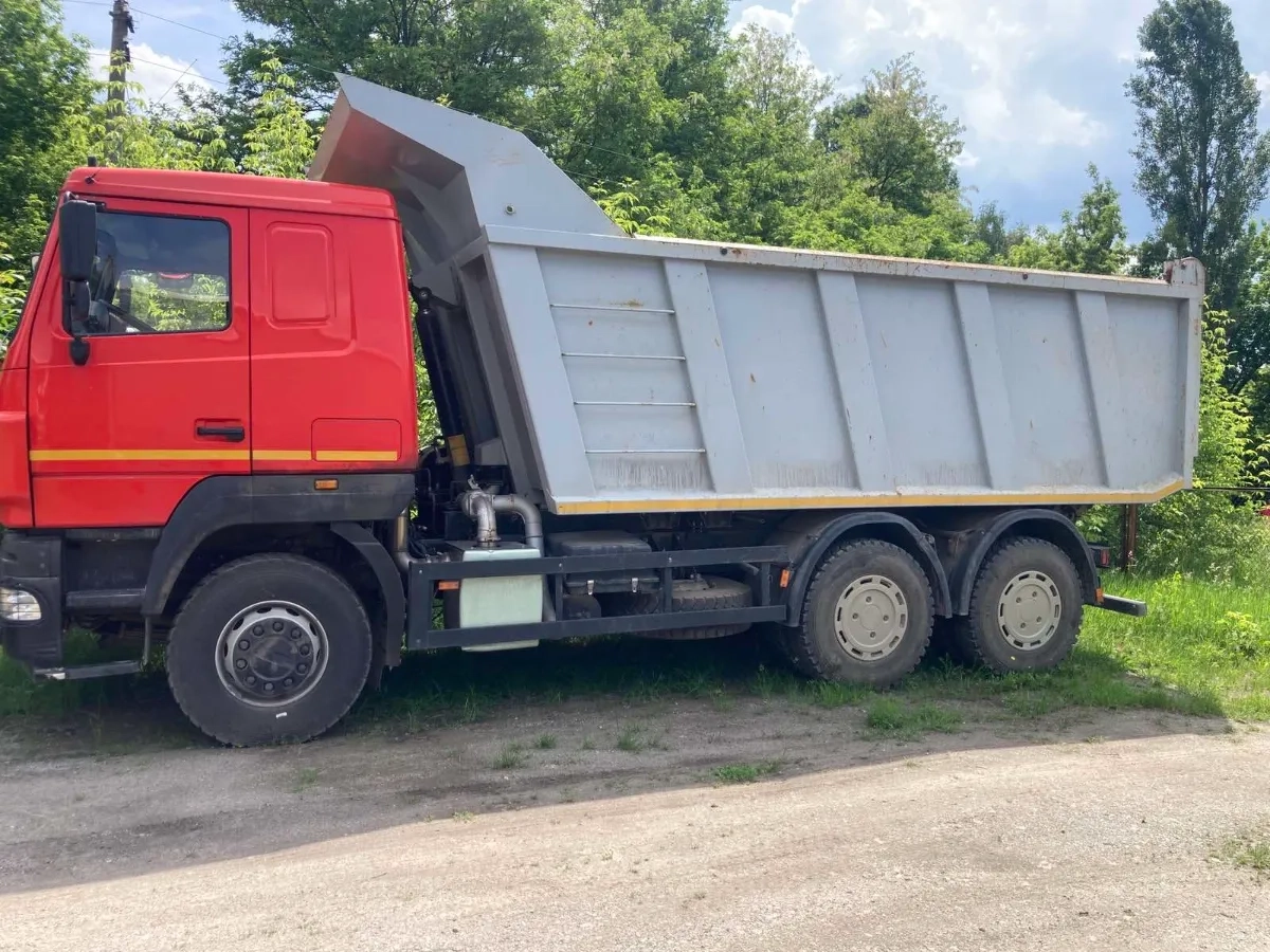 Самоскид МАЗ 650128