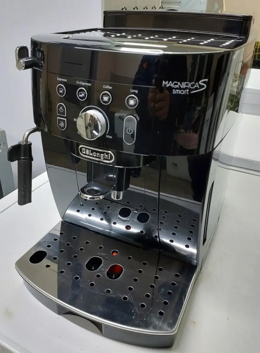 Кавоварка De'Longhi Magnifica S