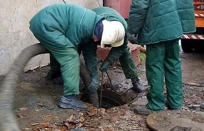 Мулосос : Очищення вигрібних ям