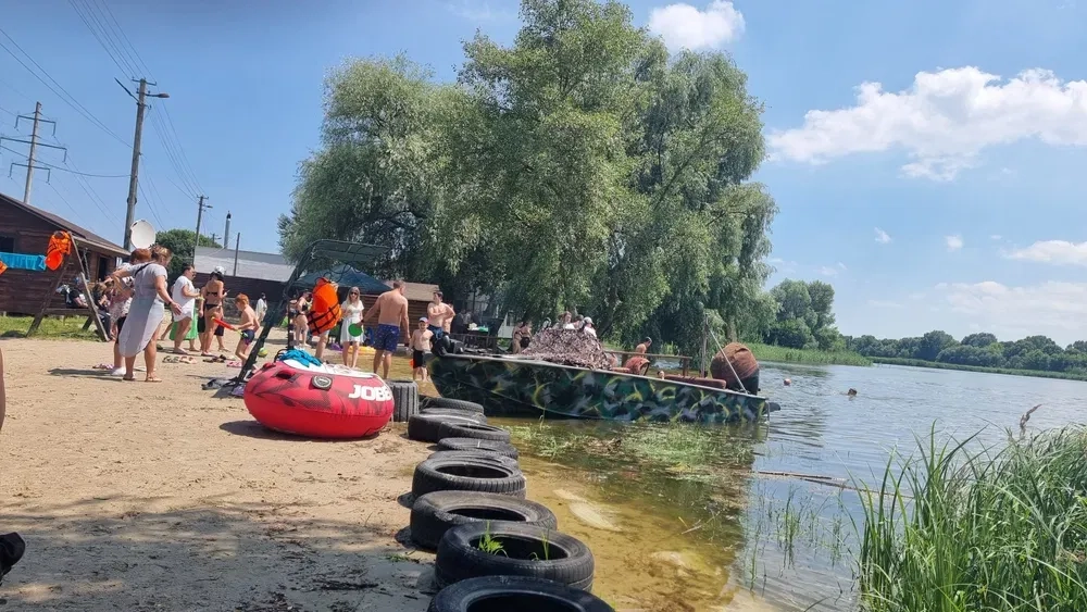 Лодка,прогулки, гідра ,таблетка,лижі,по домовленості