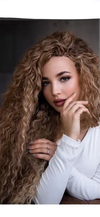 Виконую афрокудрі, афролокони , дредолокони, афронарощування.