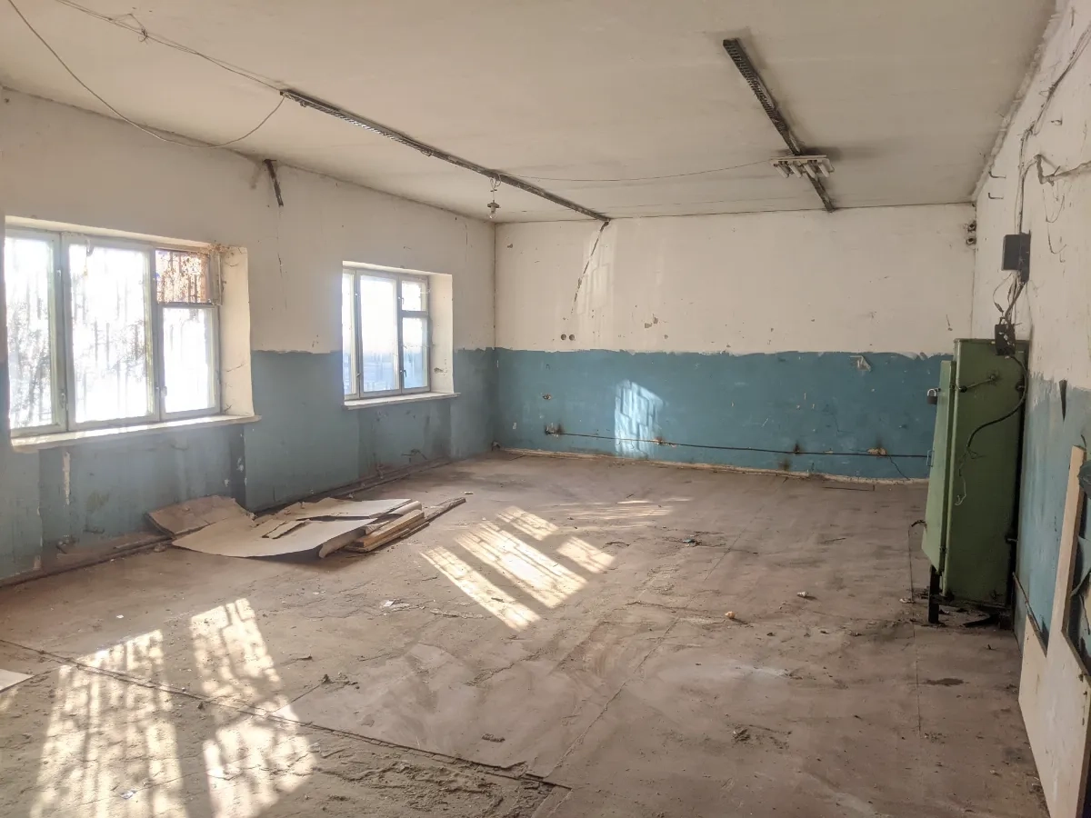 1-й поверх 60 кв.м. під склад, офіс, виробництво