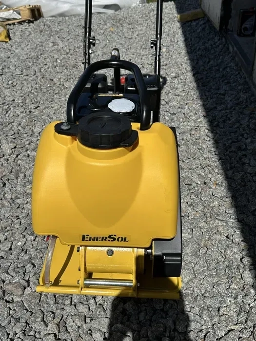 Віброплита трамбовка з підложкою для плитки бензинова подобово