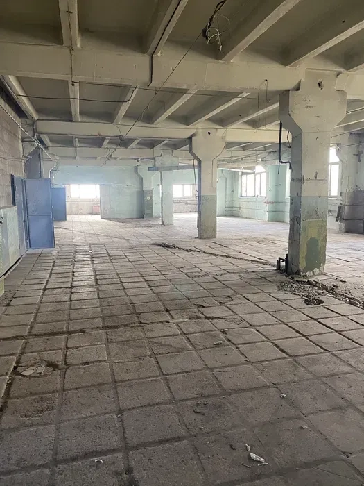 Просторе приміщення 1000 кв.м у самому центрі — ідеальне рішення для бізнесу 100 грн/м²