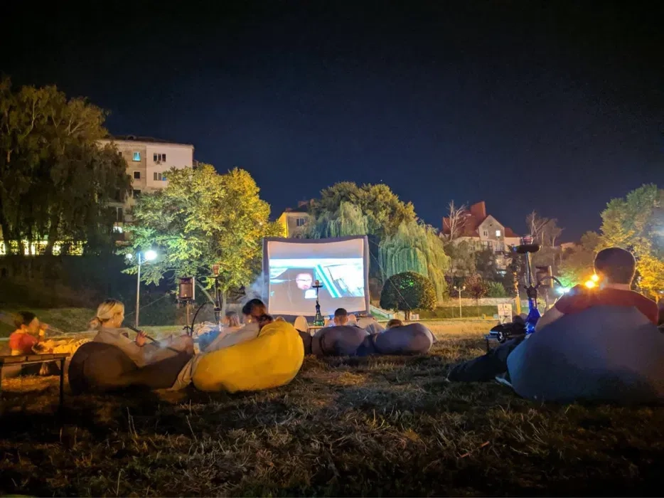 Пуфі  для вашого свята