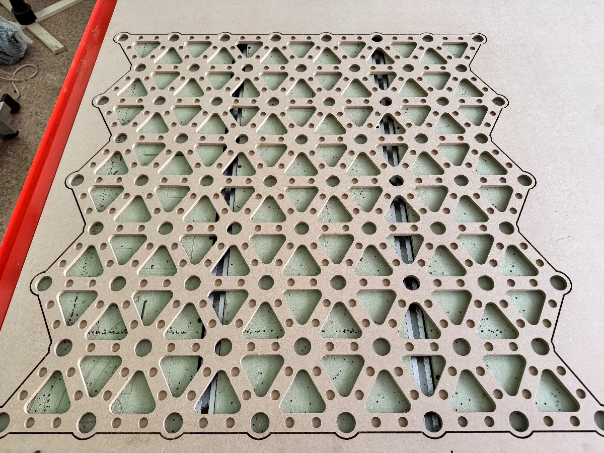 Фрезерна порізка криволінійний розкрий на ЧПУ Київ