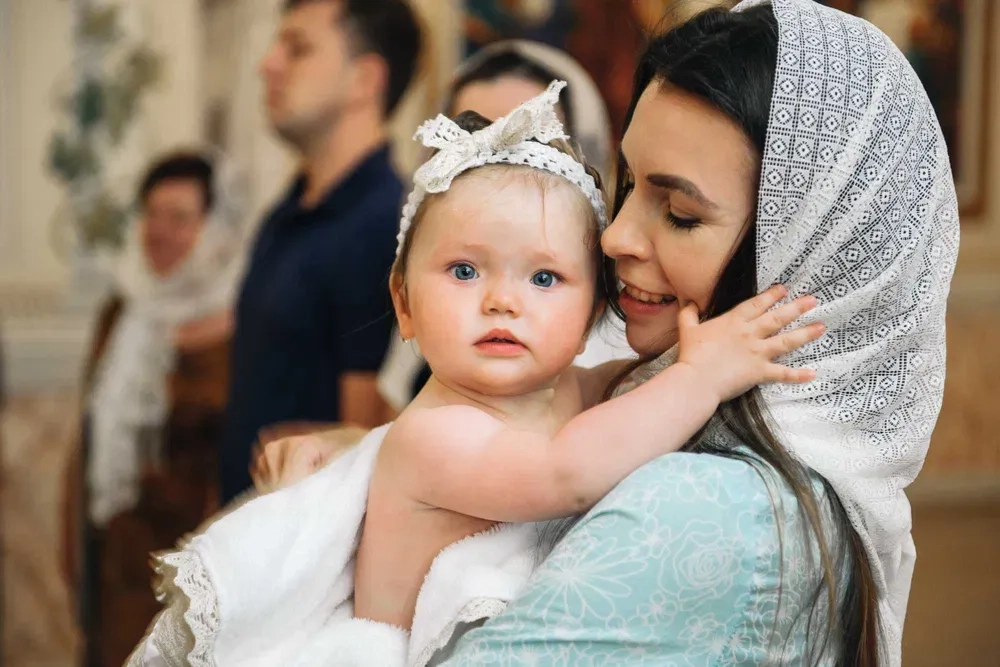 Фотограф на Хрестини. Хрещення. Київ. Профессійно. Якісно.