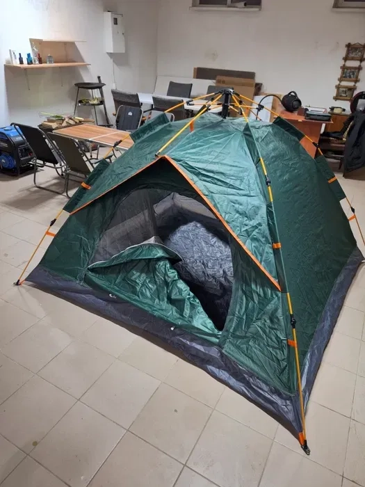 Намет для кемпінгу