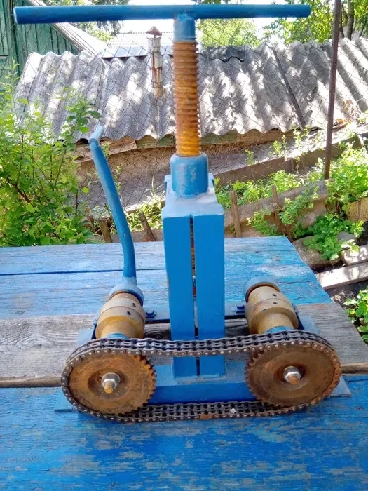 Трубогиб 500 грн