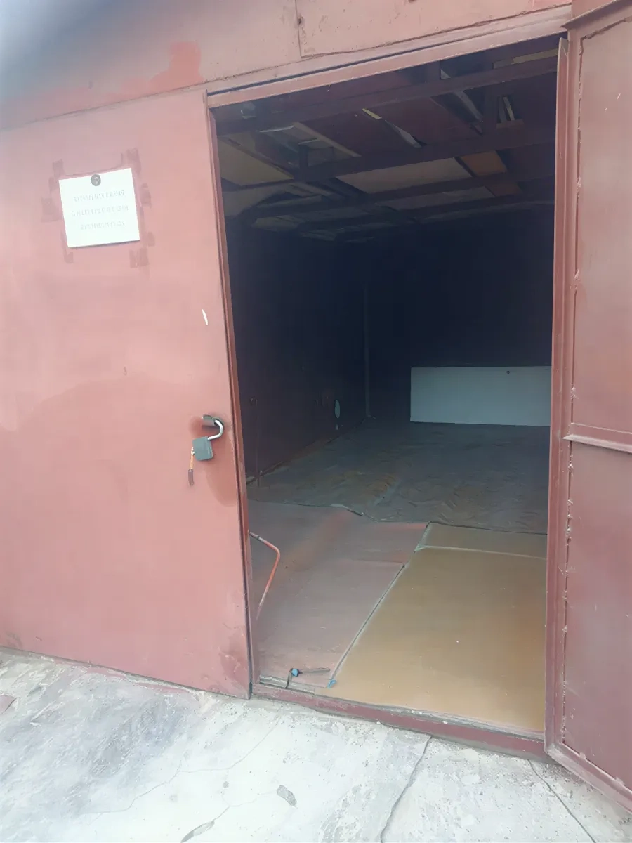 Металевий гараж — Надійний дім для вашого авто та речей