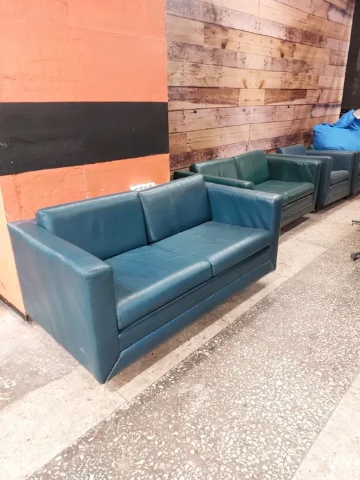 Меблі!! Дивани, крісла та столи.