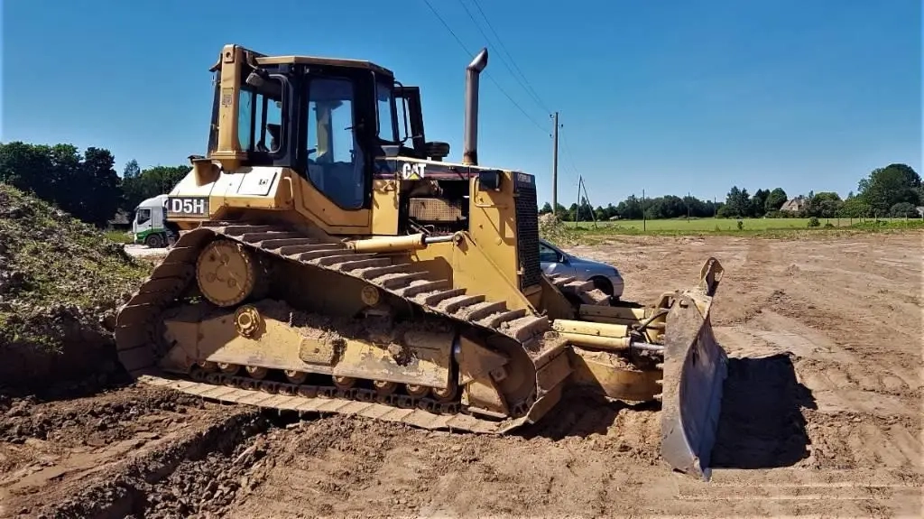 Бульдозер CATERPILLAR D5