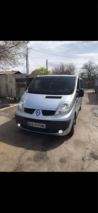 Мікроавтобуса з вадієм перевезеня з виіздом за кордон