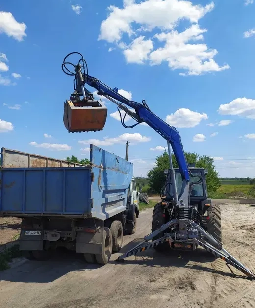 Авто КАМАЗ самоскид