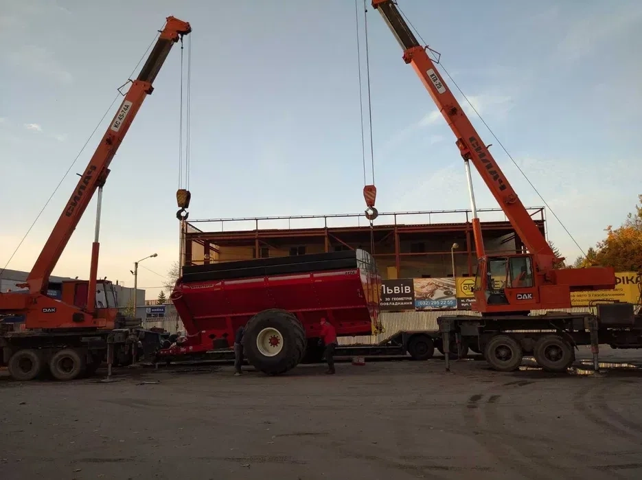 Автокран 28метрів