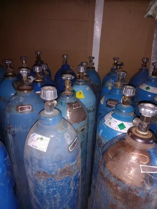 Заправка Балонів Промисловими Газами: Азот, Кисень, Аргон, Вуглекислота, Мікс. Швидко та Якісно!