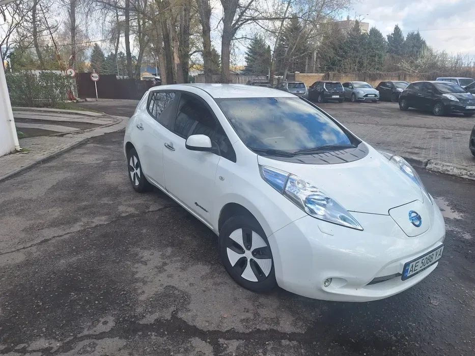 Авто K5, Leaf, Bolt, Sonata