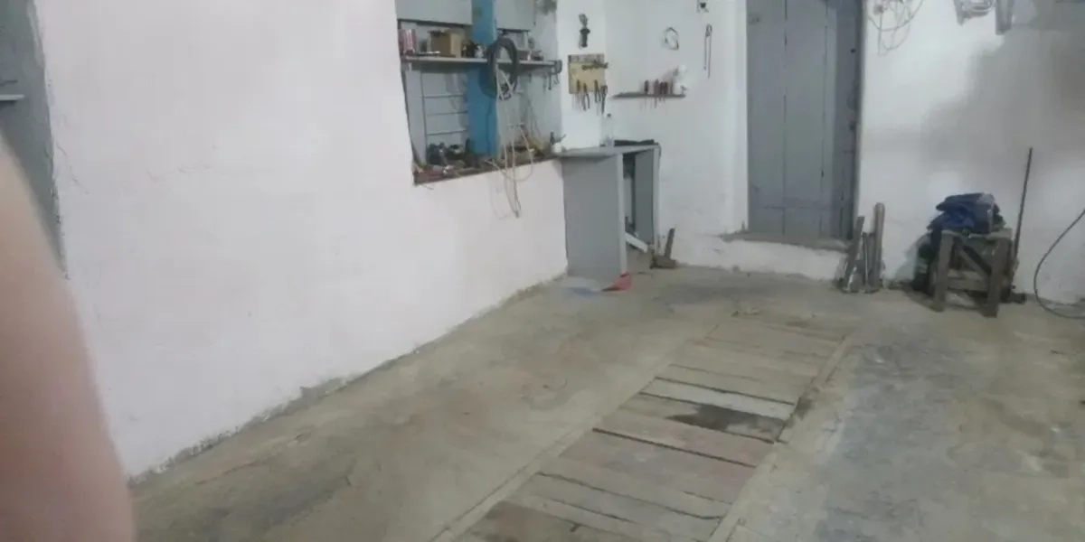 Гараж для авто або зберігання речей