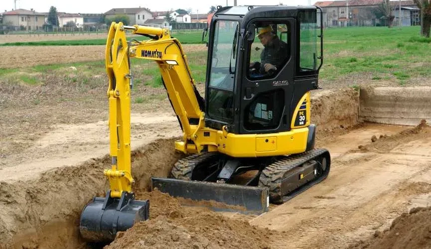 Послуги гусиничного Міні-екскаватора, Екскаватора 3,5 і 3 тони.