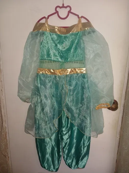 Костюми на свята