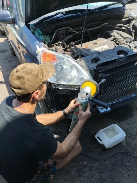 Полірування фар.Установка лінз.Тонування фар