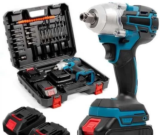 Гайковерт на акамуляторній батареї